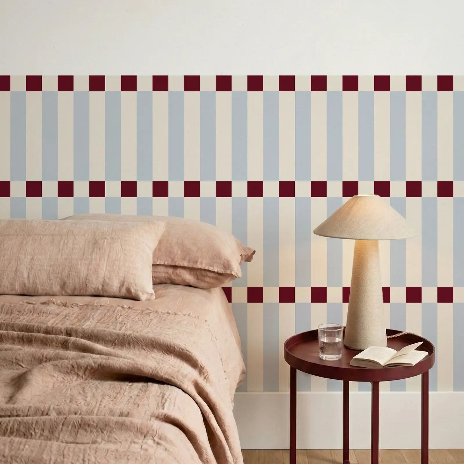 Soubassement papier peint facile à poser : donnez du cachet à vos murs