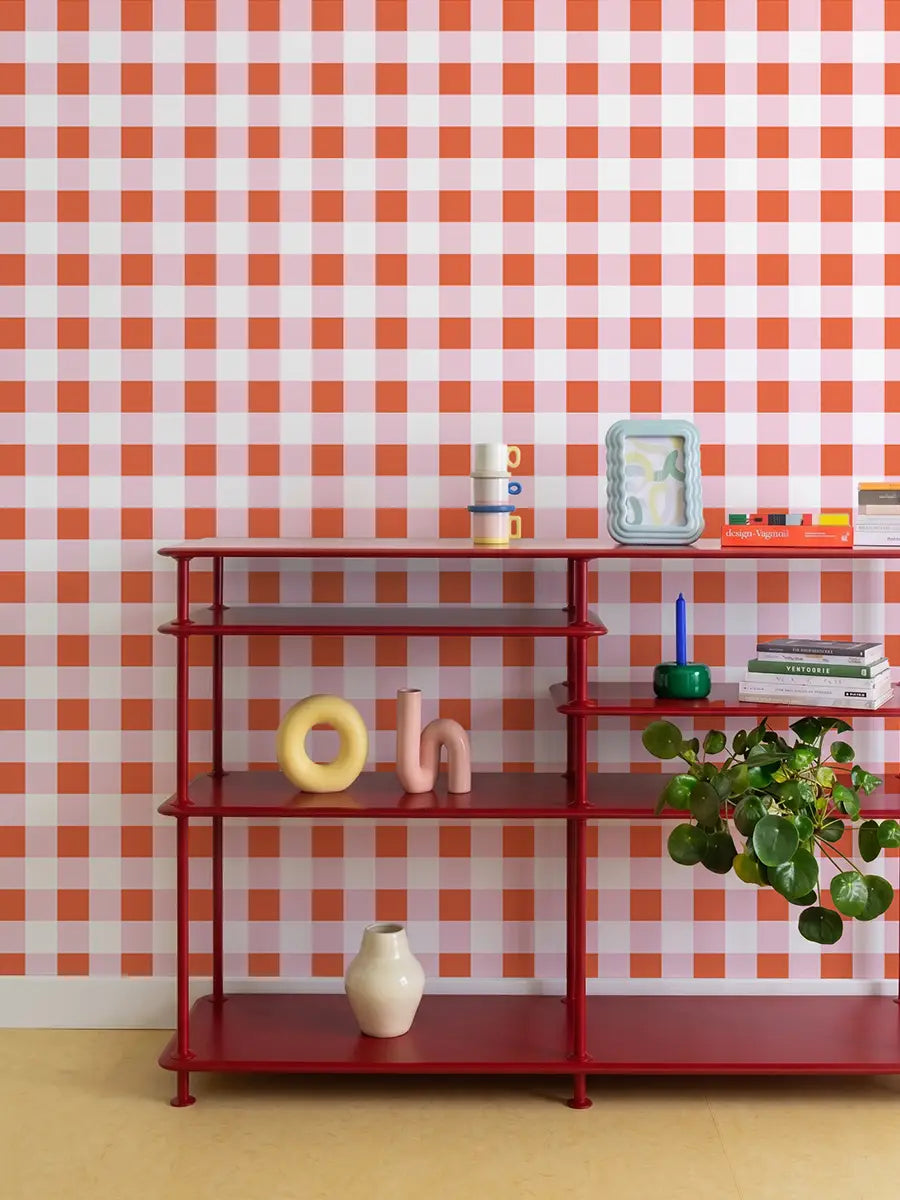 Papier peint Vichy Orange Rose dans un salon